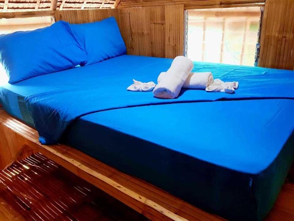 Nirvana Bamboo Houses & Dive Resort Моалбоал Екстер'єр фото