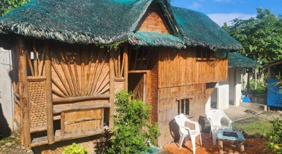 Nirvana Bamboo Houses & Dive Resort Моалбоал Екстер'єр фото