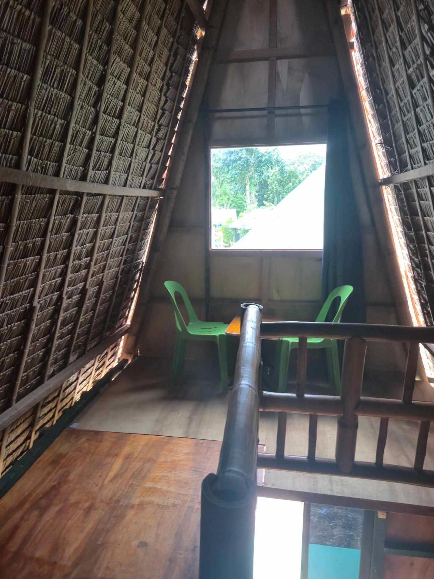 Nirvana Bamboo Houses & Dive Resort Моалбоал Екстер'єр фото